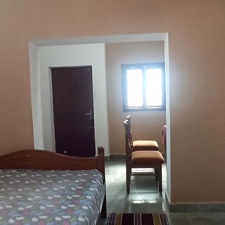 Uthamar Illam Apartment Tiruchirappalli Екстериор снимка